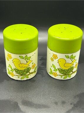 Vintage Lorrie Design MCM Birds Nest Salt & Pepper Shaker Set.